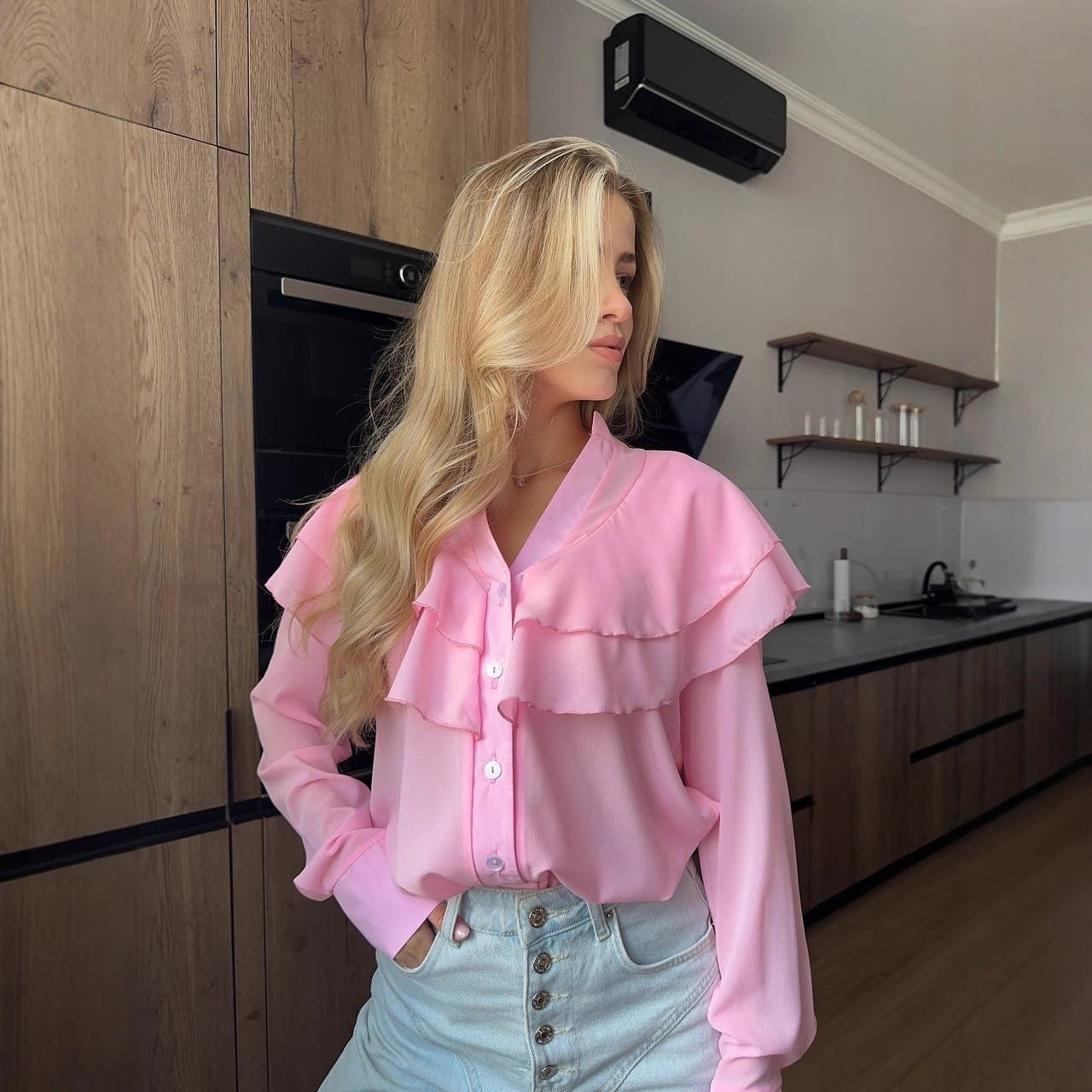 Chiffon Casual Lotus Leaf V-neck Blouse with Loose Fit Style