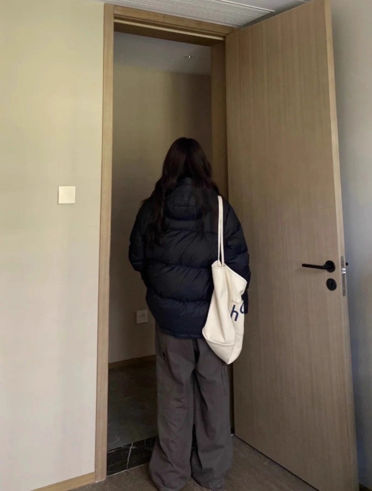 Down Cotton-padded Jacket with Hood for Ultimate Warmth and Comfort